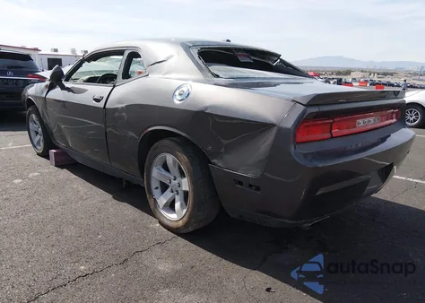 2013 Dodge Challenger R/T z USA, uszkodzony, nr VIN 2C3CDYBT4DH562352